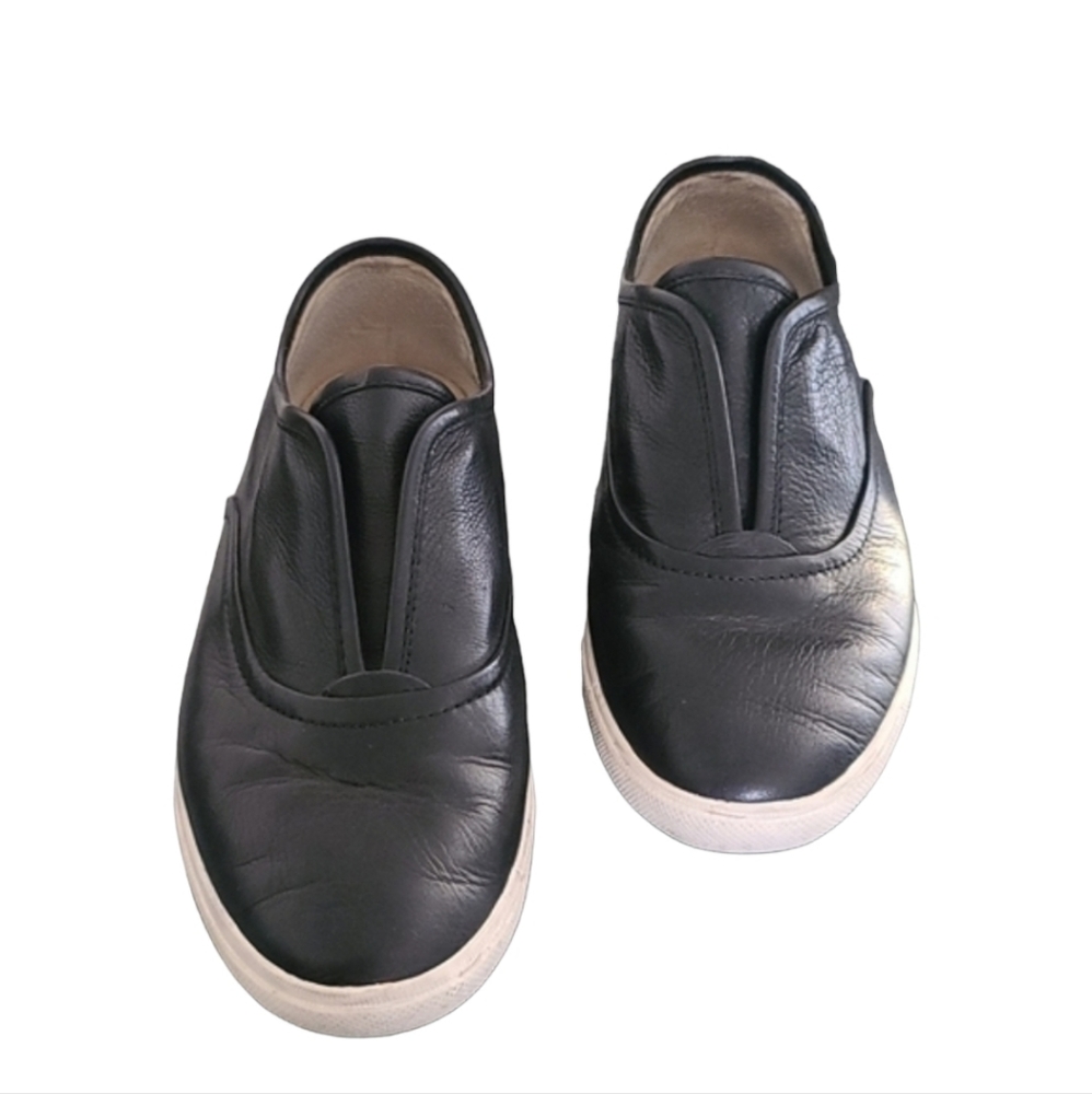 FRYE Mindy Black Leather Sneakers Flats 7 Slip On Minimalist Fashion Industrial - Picture 5 of 16